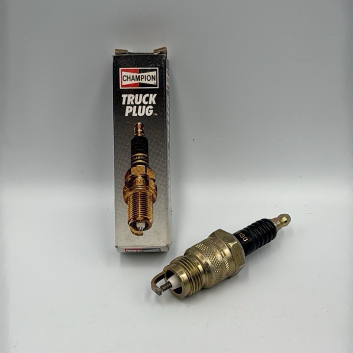 Champion 4130 Spark Plug Copper Plus Engine Ignition Plug NEW