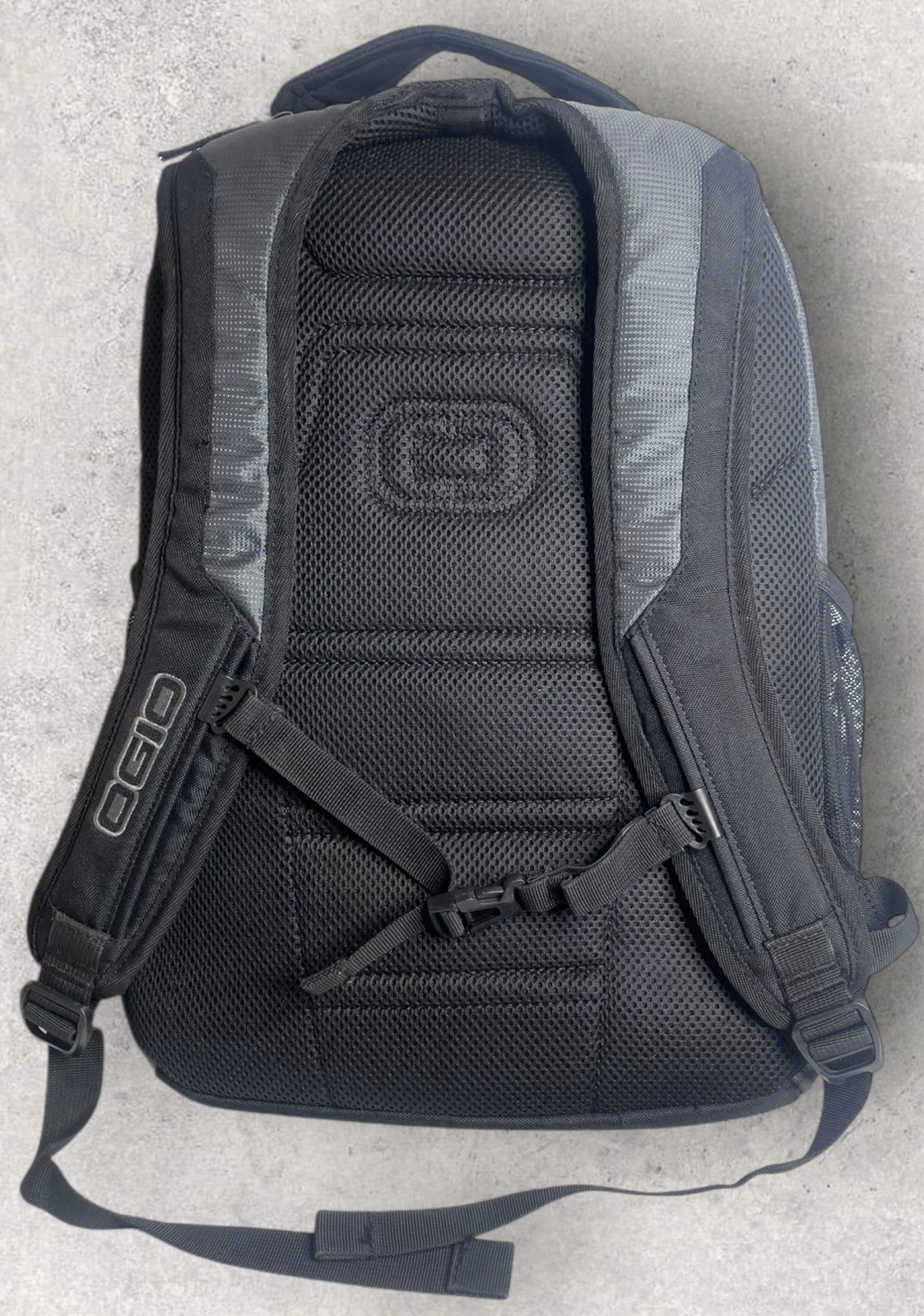 OGIO Logan Pack Backpack Gray Black Ergonomic Pad… - image 9