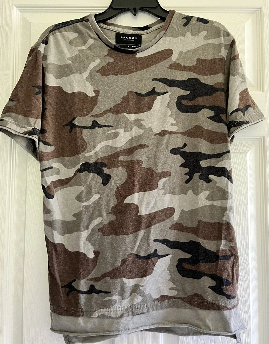 PACSUN camouflage Tシャツ