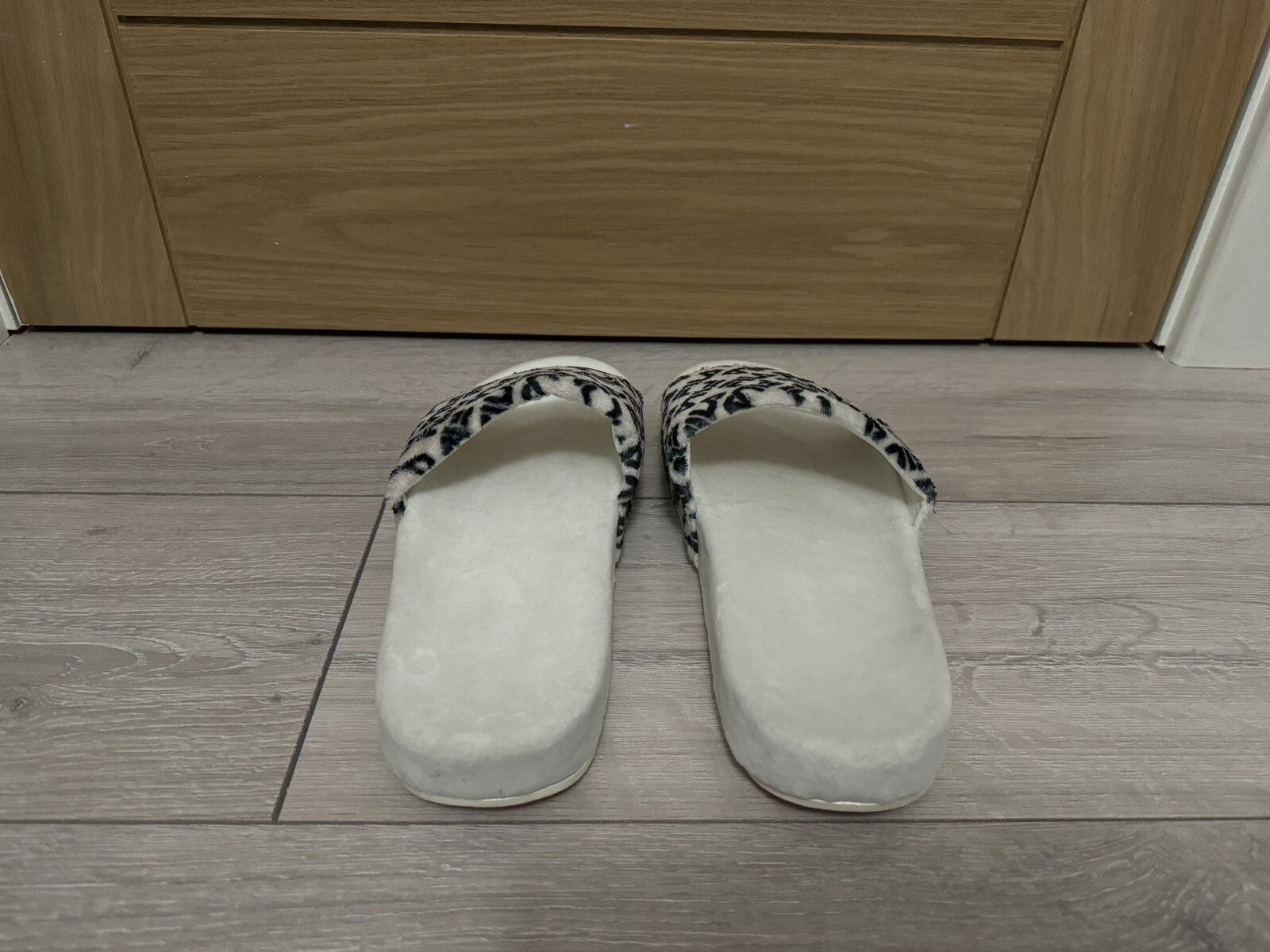 Fila Drifter Fluff Slides Taglia UK 8 Consegna Rapida ?✅