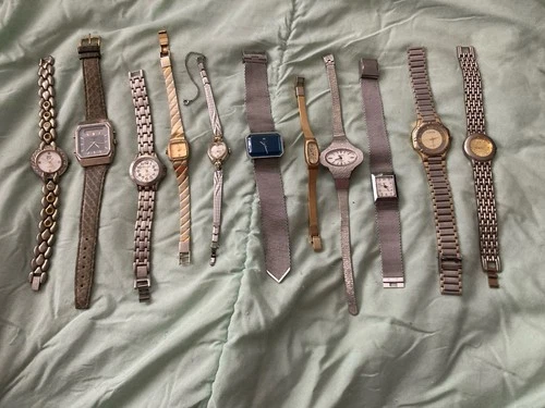 Lot Of 11 Vintage Watches Mens & Womens Timex Electric Etc