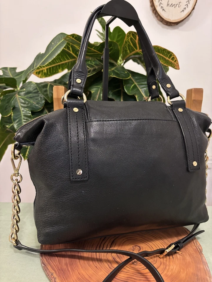 Michel Kors black  leather medium shoulder /crossbody bag/handbag 🌿work/ vgc  - Image 3 of 4