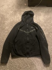  Authentic, Brand New Nike Men  s Tech Fleece WindRunner Full Zip Black 