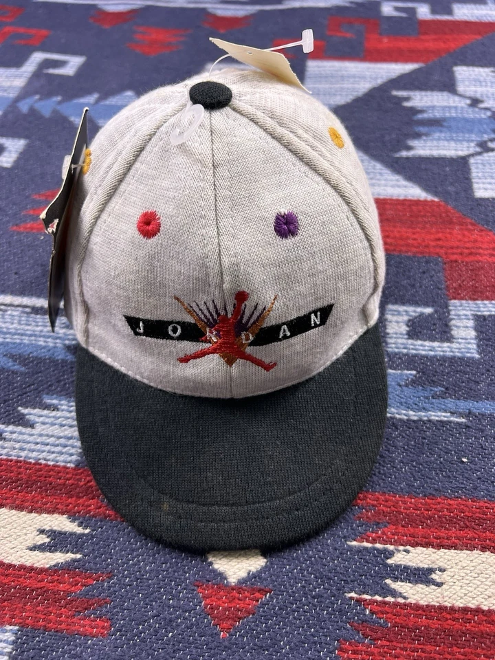 NUEVO CON ETIQUETAS De colección Años 90 Nike Jordan Sombrero Niños Pequeños Swoosh Niños Infante Bebé Gorra Foto 4 de 4