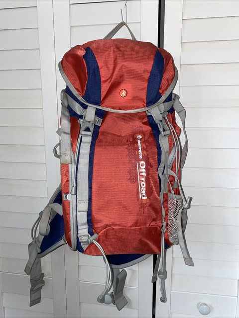 burton focus camera backpack