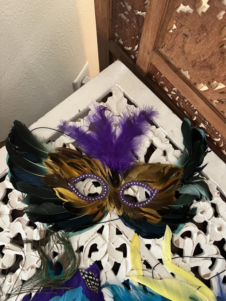 Lote de 4 Mascarillas Faciales Faciales Favor Fiesta Mascarada Mardi Gras De Colección Foto 3 de 4