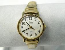 Nice classic TIMEX gold tone lady's wristwatch/watch