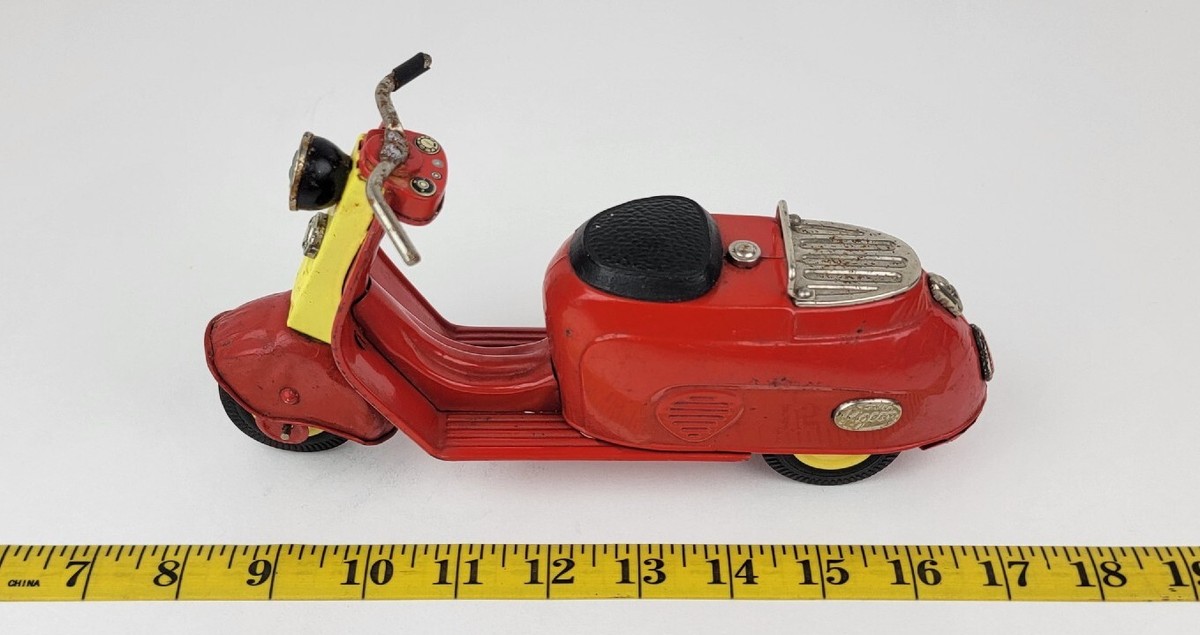 Vintage Bandai Mitsubishi Silver Pigeon Tin Litho Scooter Vintage Bandai Mitsubishi Silver Pigeon Tin Litho Scooter