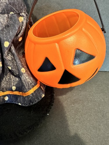 Annalee Trick or Treat Witch Kid 7 pulgadas 2021 retirado #311321 Annalee Halloween - Imagen 3 de 7