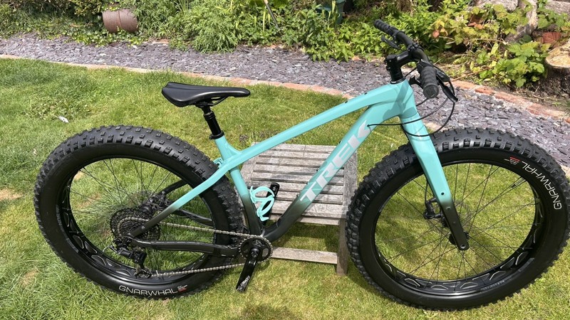 Trek Farley 5 Fat Bike turquoise 27.5 wheels, Alloy frame & carbon Fork Size L