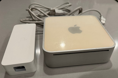 Apple Mac mini Desktop - A1103 with Power Adapter