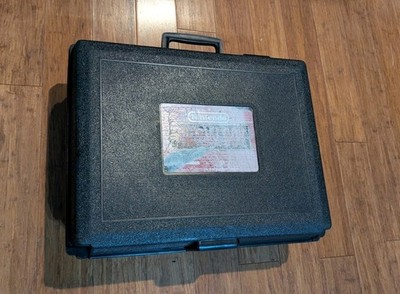 Nintendo Virtual Boy Blockbuster Exclusive Rental Carry Case Read