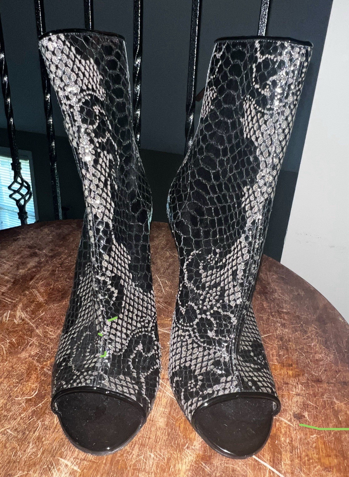 Jimmy Choo Auth Black Python Snake Back Zip Peep … - image 4