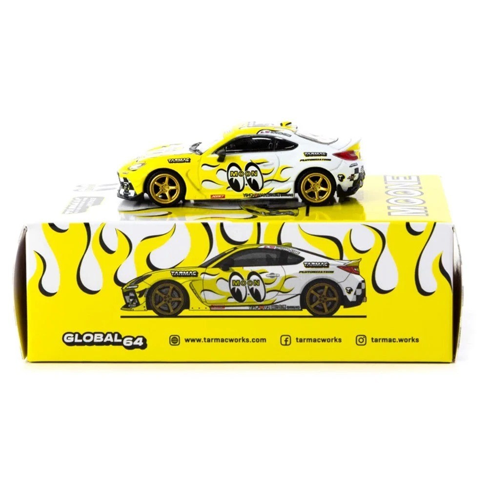 Tarmac Works Global64 1:64 Toyota GR86 MOONEYES Yellow Model Car
