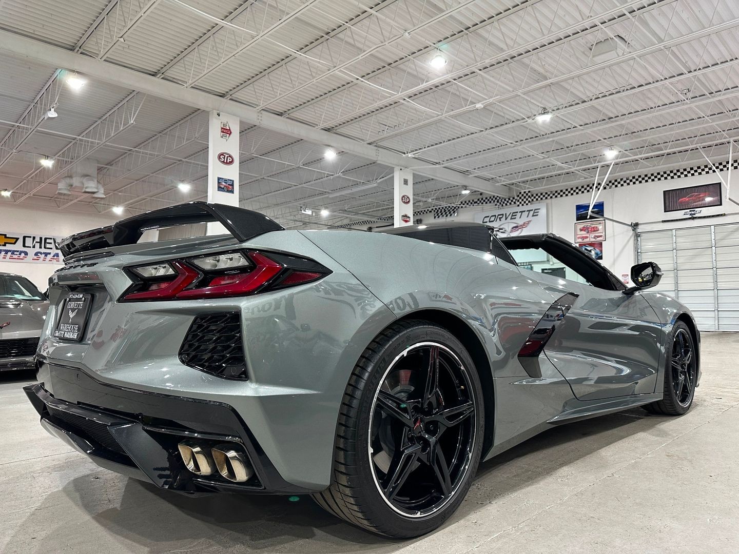 2022 [GA7] Hypersonic Gray Metallic Chevrolet Corvette   | C8 Corvette Photo 7