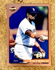 1996 Score Baseball Dugout Collection Tony Gwynn #15 San Diego Padres
