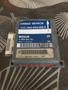 Audi A8/S8 Airbag Sensor Steuergerät 8A0959655K 0285001151