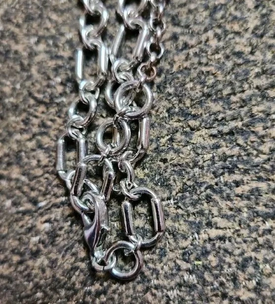 Collar colgante Jessica Simpson imitación turquesa y cristal tono plateado Foto 4 de 4