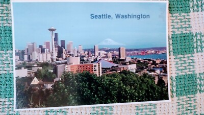 BEAUTIFUL POST CARD BUISNESS DISTRICT OVERLOOKING SEATTLE WASHINGTON.