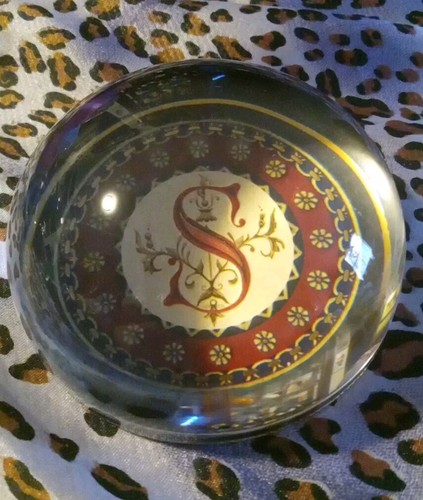 Punch Studio Letter "S" Crystal Paperweight Made in France Beautiful - Picture 5 of 7