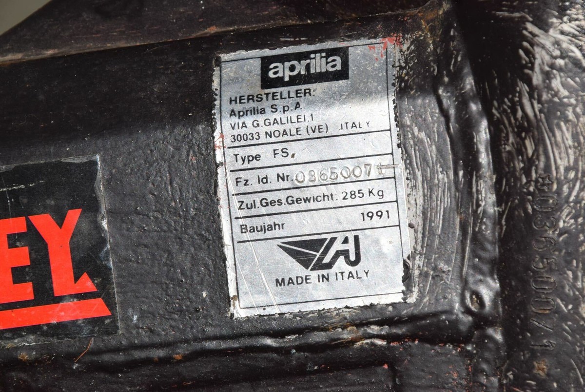 Pignon Aprilia Af1 50cc (années 91-92) - 11 Dents - Référence AP8206313 - Neuf