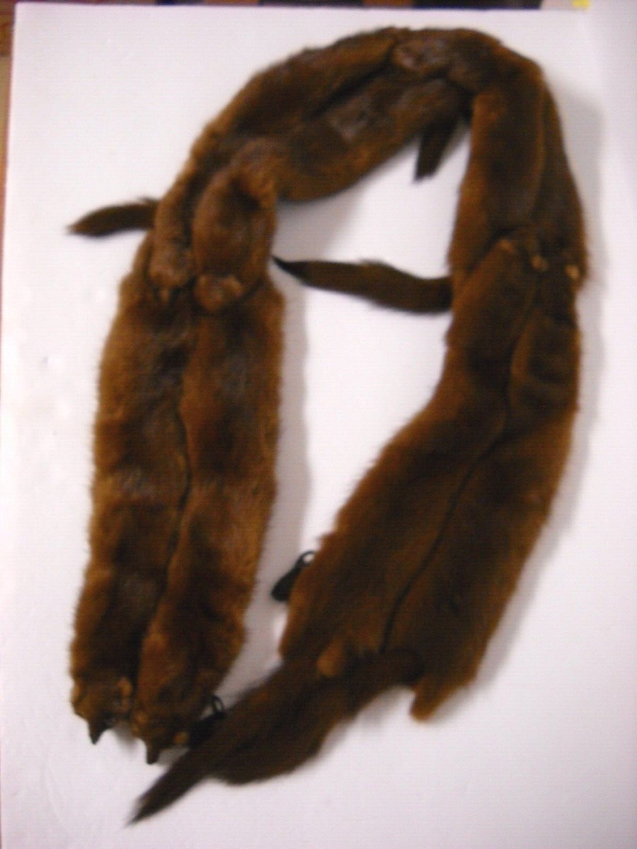 【MURRAL】Ordinary fake fur big stole Plus Size - Marilyn Monroe Faux Fur Stole - Torrid