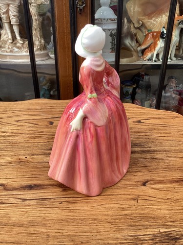 1932 Royal Doulton Figurine Janet HN1537. 6.5” Tall X 5” - Picture 9 of 12