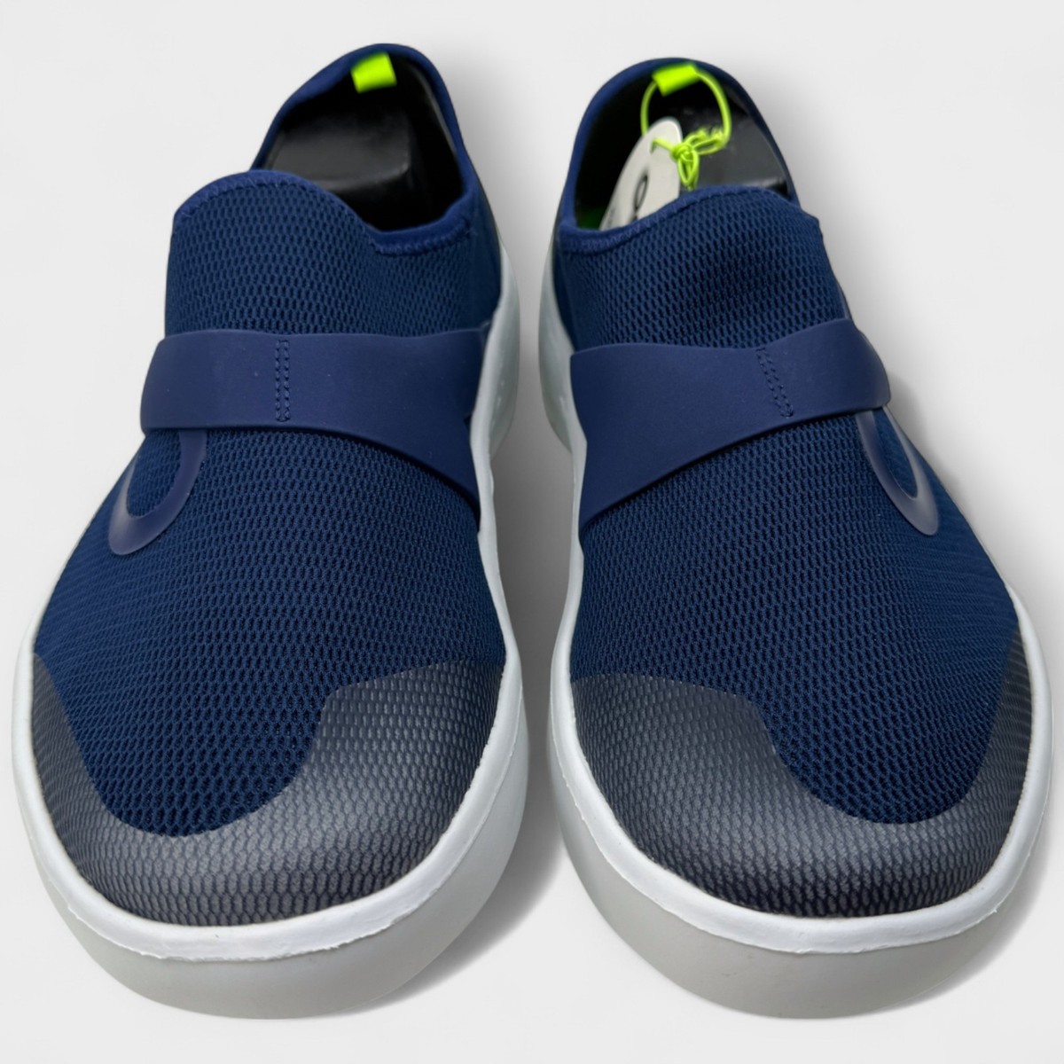 NEW OOFOS MEN\'S OOMG LOW SHOE - WHITE & NAVY SIZE 11.5 OOFOS OOmg Mesh Low Men main image 4
