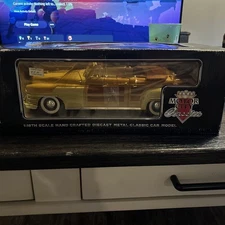 Motor City Classics 1948 Chrysler Town and Country 1/18