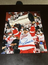 Detroit Red Wings Valtteri Filppula Autographed 8 X 10 Stanley Cup Champion