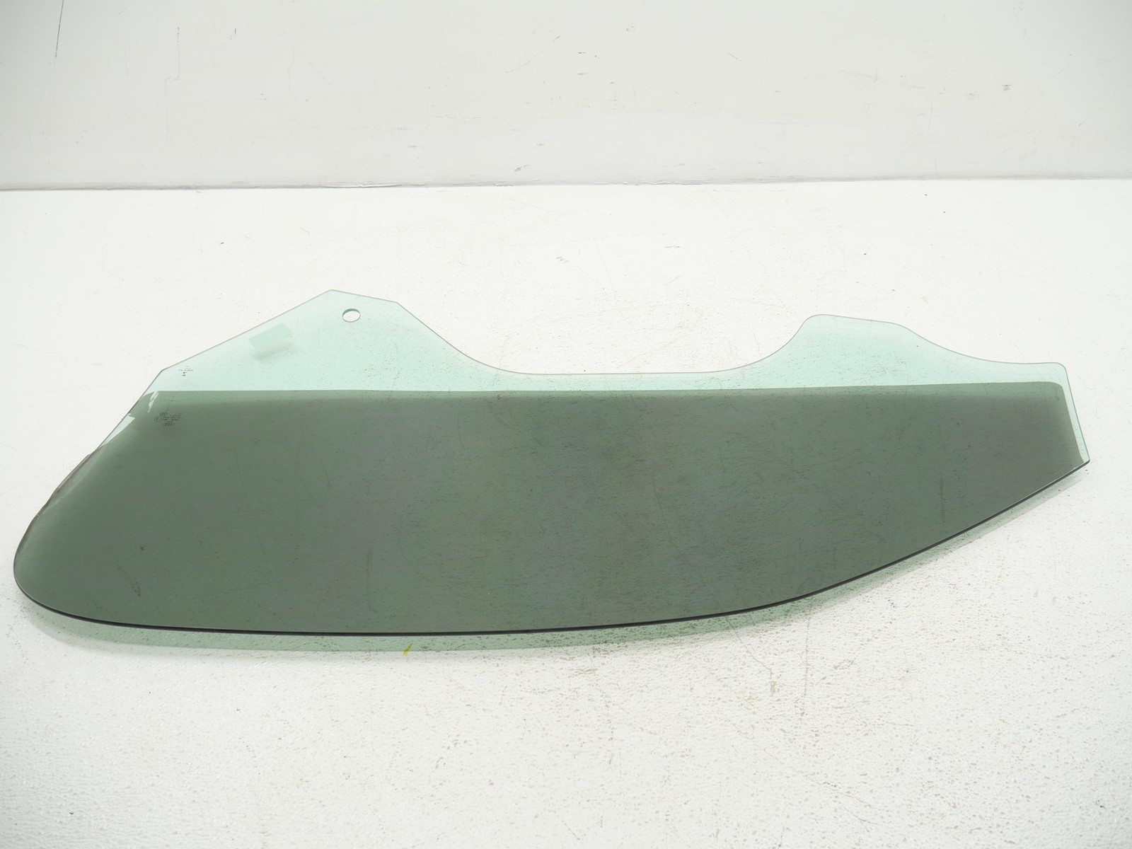 Audi R8 Spyder 2017-2023 Front Right Door glass P/N 4S7845202