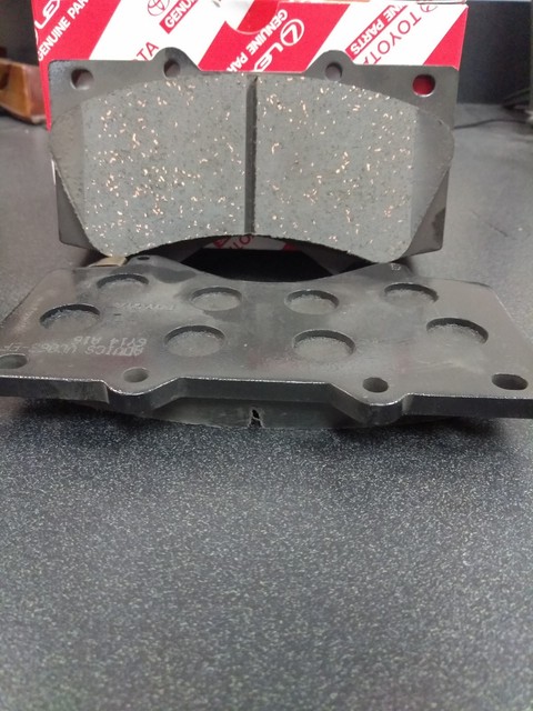 2007-2018 Toyota Tundra Front Genuine Oem Brake Pads 04465-AZ120 | eBay