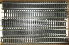 Lot of HO Scale TYCO Tru-Steel Track  over 70 pieces good used condition