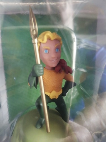 EXCLUSIVE AQUAMAN AND CTHULHU Q-FIG MAX FIGURINE-SDCC 2016 - Picture 4 of 9
