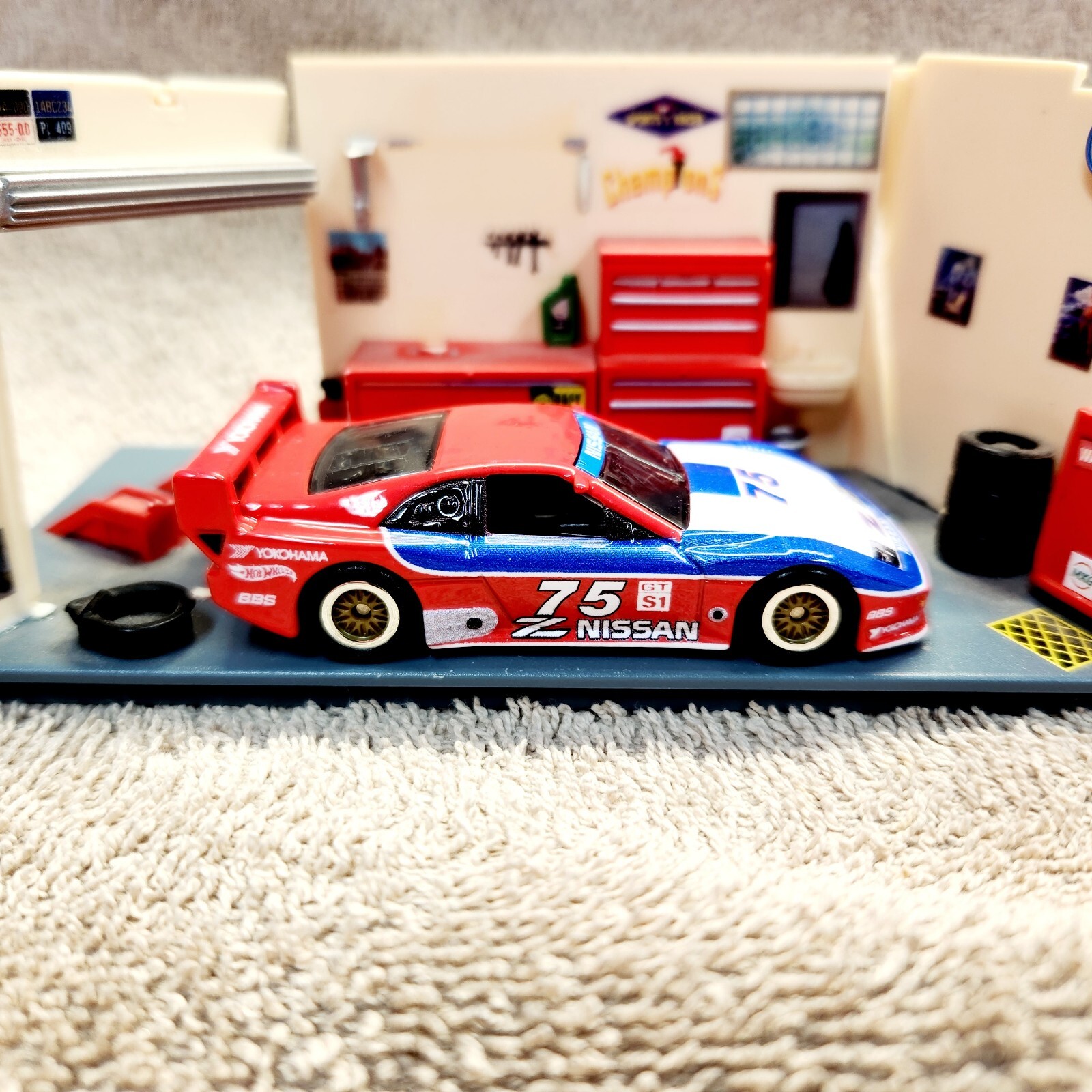 Picture 2 of 5