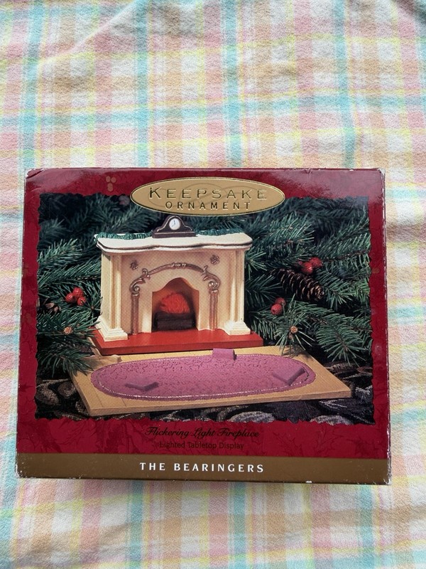 Keepsake The Bearingers Lighted Flickering Fireplace Christmas Ornament