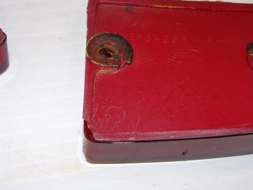 1969 - 1972 Ford Truck Bed Reflectors OEM C9UB-13A598-A C9UB-13A599-A 70 71 72 - Picture 5 of 5