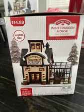 Holiday Time Country Charm Collection Wintergreen House Lighted 2018 Porcelain