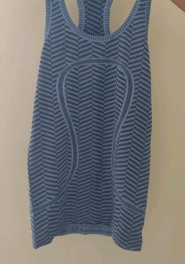 lululemon swiftly tech scoop neck chevron run tank-top