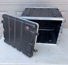SKB 8u 8 Space Rack Ata Road Case - Front Rails Only - Fair Shape- 1 Broke Latch