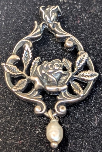 Vtg Franklin Mint Sterling Silver Rose Pendant 1982
