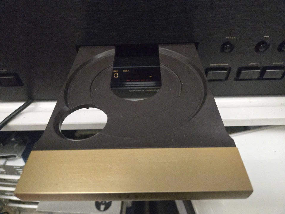 Teac Vrds-25 Cd Player ( Private ) - Bild 2 von 4