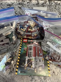 LEGO 75827: Ghostbusters Firehouse Headquarters. W/ Instr. & Minifigs. READ DESC