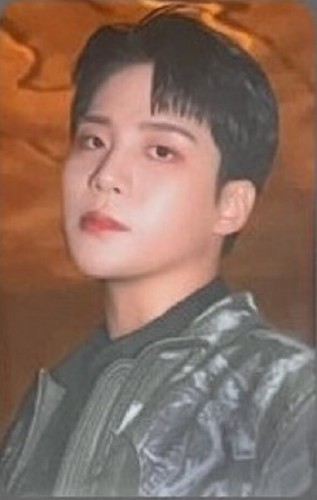 TARJETA FOTOGRÁFICA OFICIAL ATEEZ SPIN OFF: FROM THE WITNESS POCA versión. Z ver. - Imagen 80 de 101