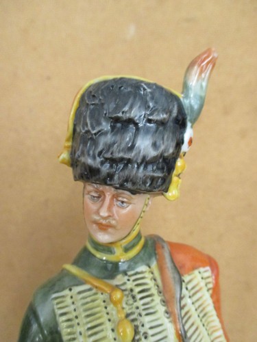 Statuina porcellana soldatino firmata Bruno Merli - Ussaro - capodimonte - Foto 7 di 11