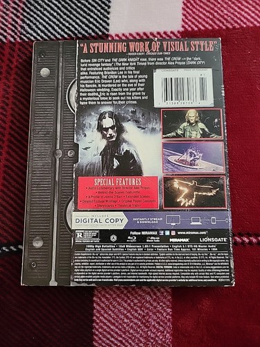 The Crow Blu-ray with OOP Retro VHS Slipcover - Picture 2 of 6