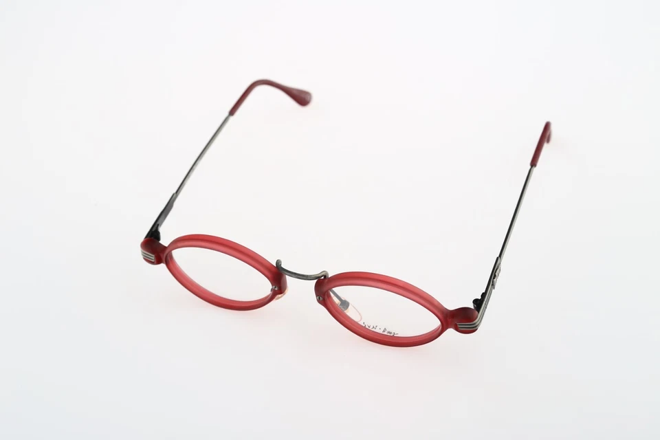 Sun Boy SBV 107 , Vintage 90s antique silver & red steampunk eyeglasses NOS - Image 3 of 4