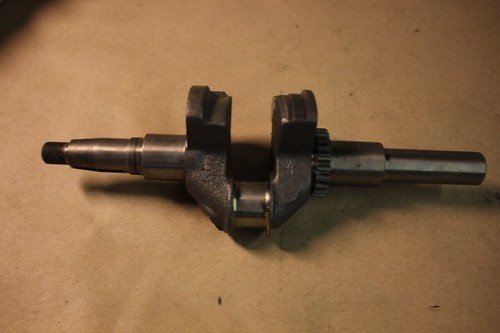 34740 TECUMSEH ENGINE CRANKSHAFT NOS OEM - Picture 3 of 3