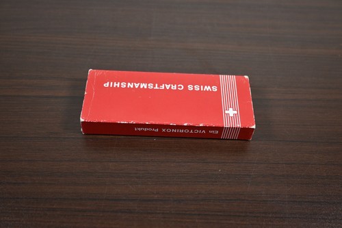 Vintage Victorinox Bijou Swiss Army Knife In Original Box - Picture 7 of 7