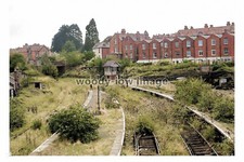 ptc6968 - Isle of Wight Railway - Cowes Station & Signal Box c1969 - print 6x4